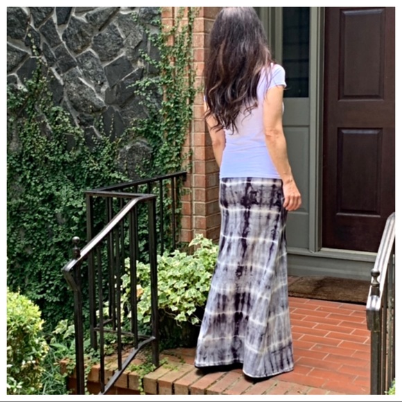 ✨LAST ONE✨Grey tie dye maxi skirt - Picture 5 of 7